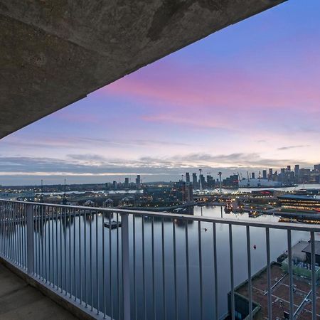 Excel 3 Bedroom Apartment Near City Airport And O2 Arena Лондон Экстерьер фото