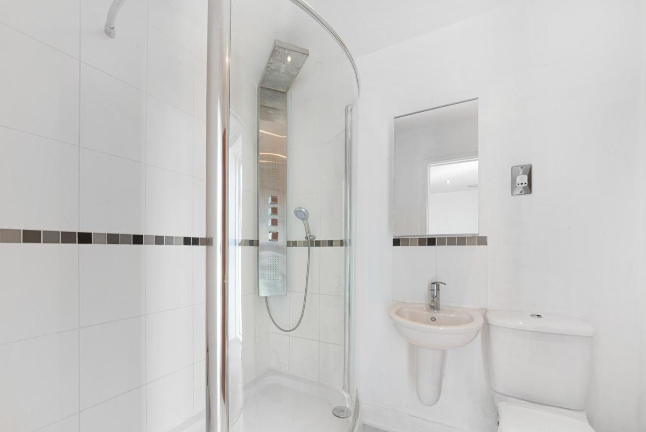 Excel 3 Bedroom Apartment Near City Airport And O2 Arena Лондон Экстерьер фото